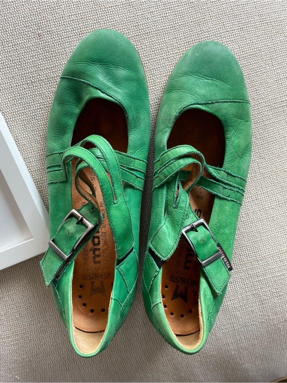 Mephisto Mobils Mary Jane Green Suede Flats - Picture 2 of 11